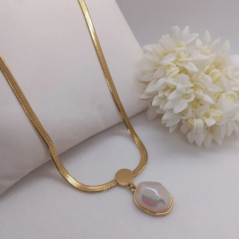 Irregular Pearl Golden Chain Necklace-Pendant
