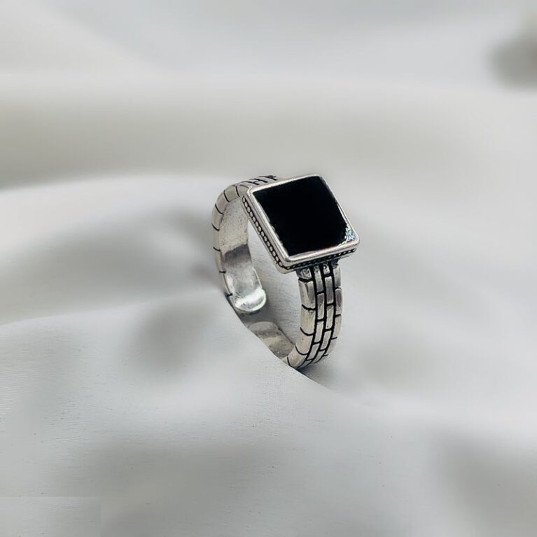 CRSH497 WNS Painted Black Square Ring Adjustable