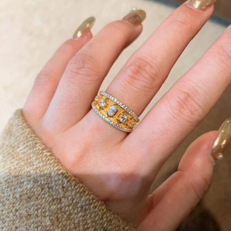 Luxury Crown Ring - TRGH