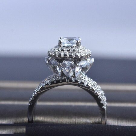 TRSH00768 GWH Crown of Light Ring - TRSH