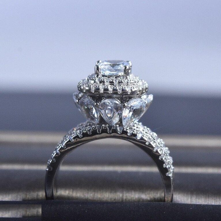 TRSH00768 GWH Crown of Light Ring - TRSH