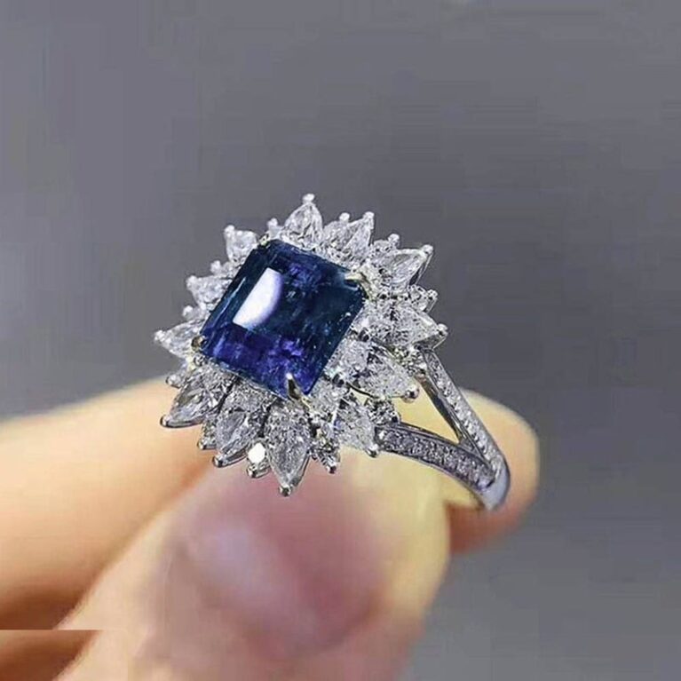 TRSH346 CSH Square Flower Ring