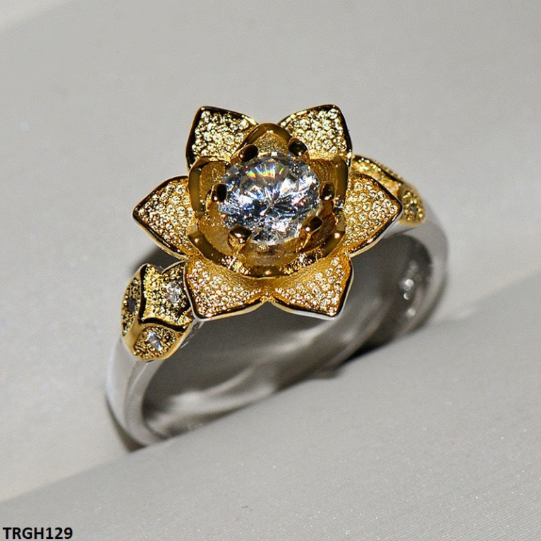 Round Flower Ring