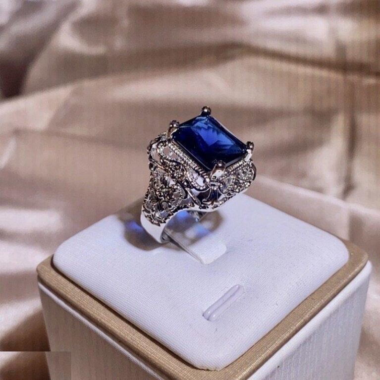 Square ZIRCON Ring - TRSH