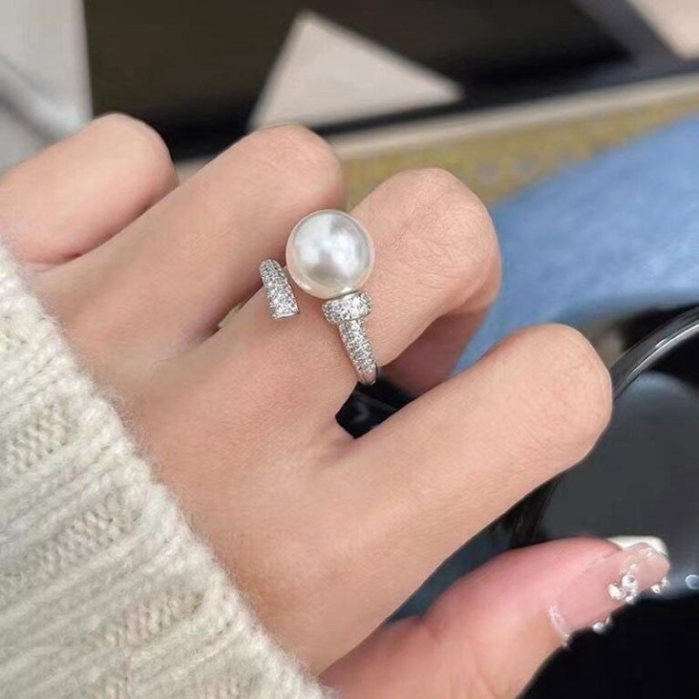 Round Pearl Ring Adjustable - TRSH