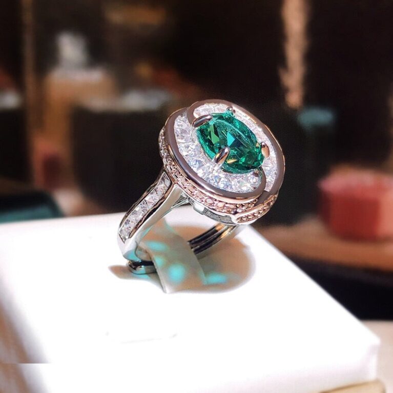 Oval Curved Ring Adjustable