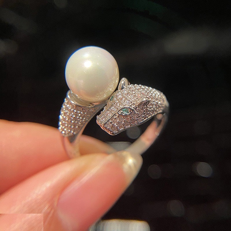 Tiger/Pearl Ring Adjustable